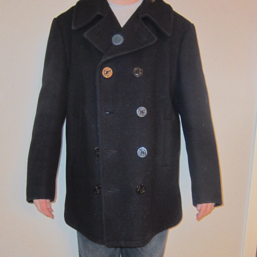 Vintage wool pea coat size 42 Navy issued